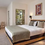 Aziza 4*