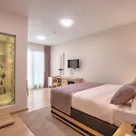Aziza Ξενοδοχείο 4*