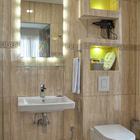 Otel Aziza