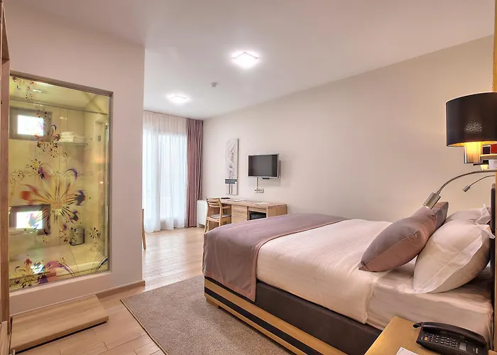 Aziza Hotel 4*